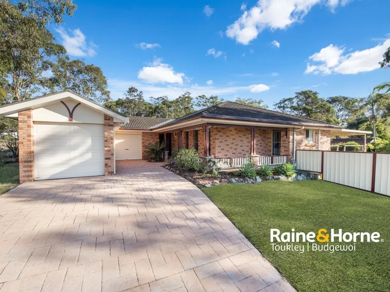 Large Family Home in Quiet Cul-De-Sac