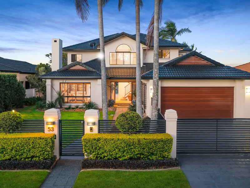 Exceptionally Renovated, North-east Facing Waterfront Entertainer