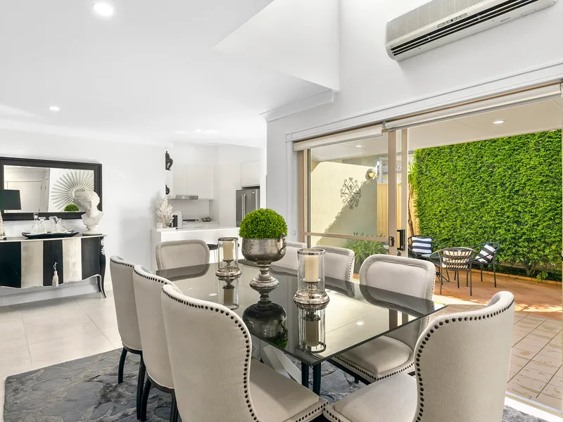 Classic townhome, quality location