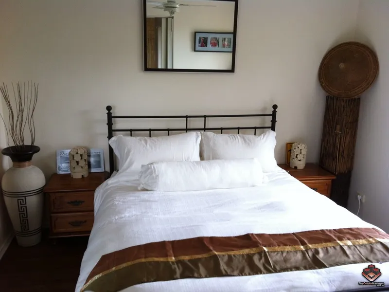 Pet friendly no party 1 bedroom unit on Chevron Island