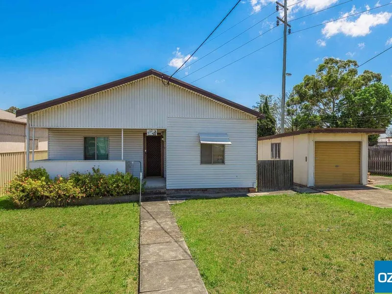 Contemporary 3 Bedroom Home!!!!
