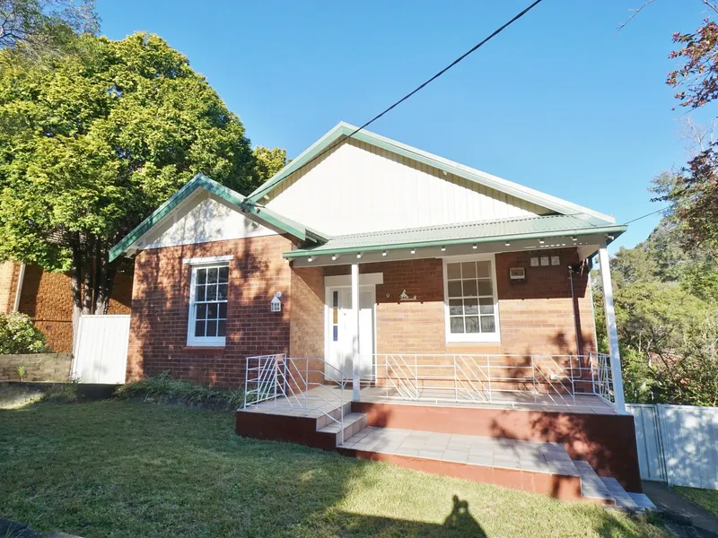 Premium Location, New Renovated 3 Bedroom Family House