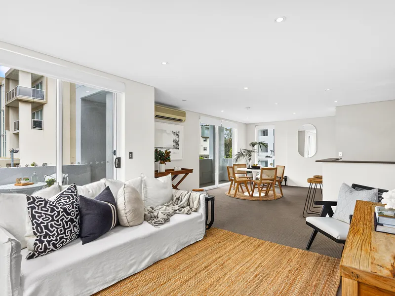 Sun-kissed retreat moments to beach