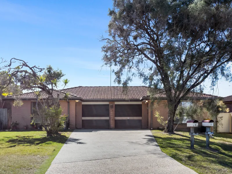 INCREDIBLE INVESTMENT OPPORTUNITY! TWO DUPLEXES ON ONE TITLE!