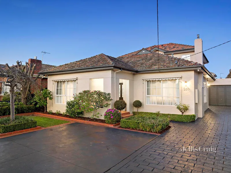 Family Flexibility in the Exclusive Heart of Strathmore