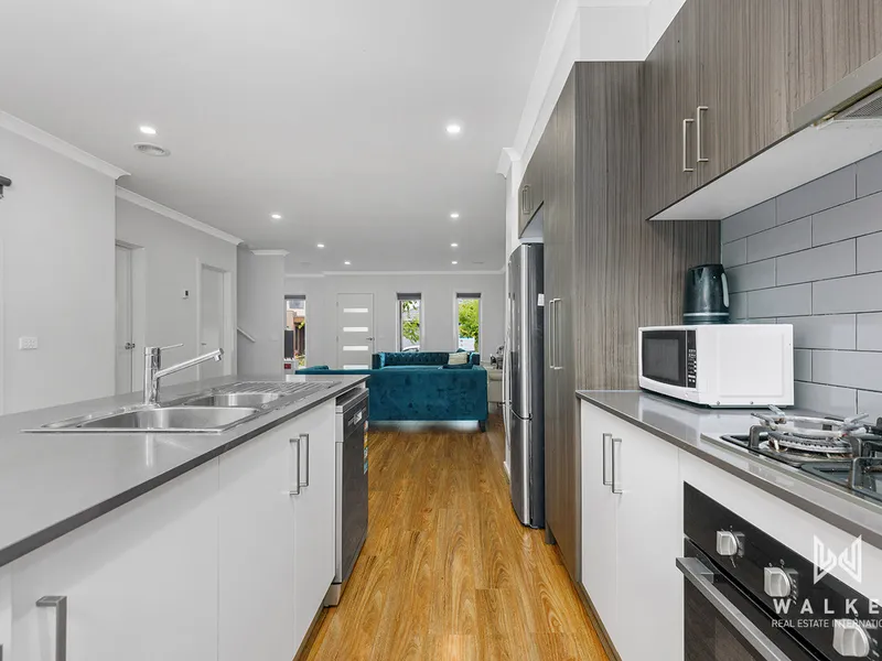 Townhouse Ease, Spacious Comfort