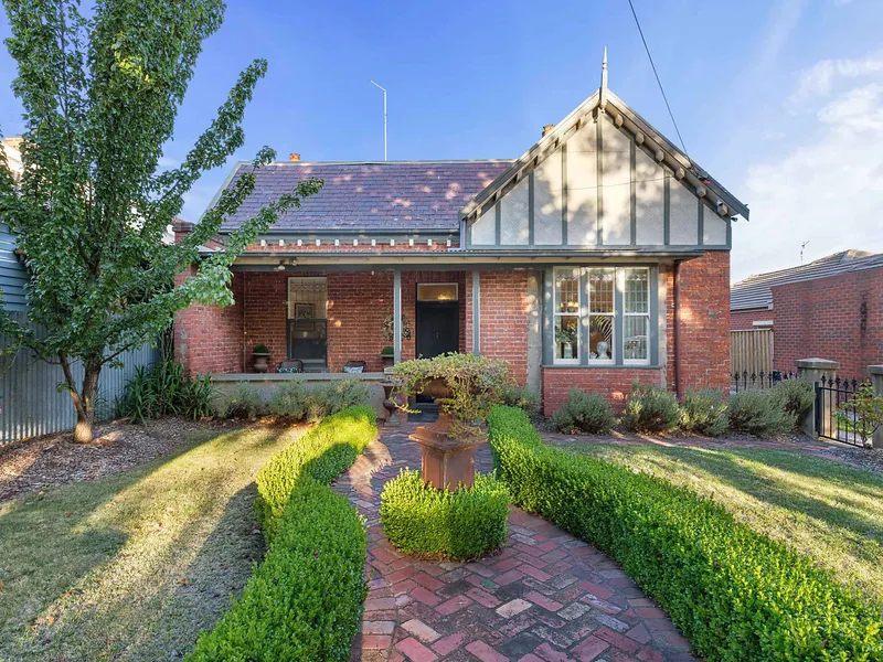 Circa 1894 Stunning Central Ballarat Home