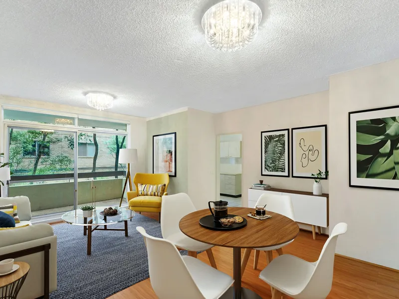 WELL PROPORTIONED WITH CONVENIENT LOCATION !!!