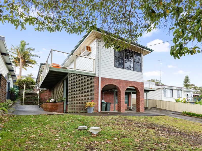 Charming 3 bedroom home with scenic views