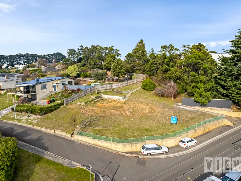 Grand Mansion or Townhouse Development site in Newstead
