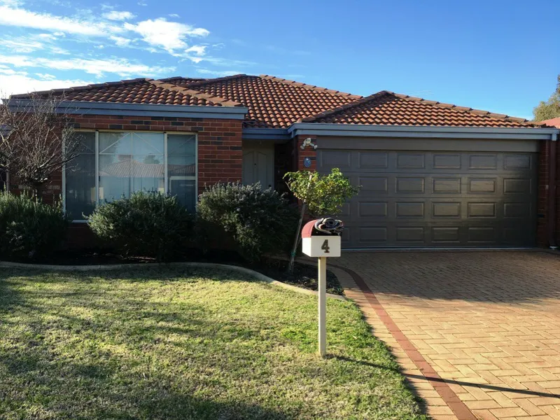 LOW MAINTENANCE 3x2 HOME BEHIND ATWELL STARGATE SHOPPING CENTRE