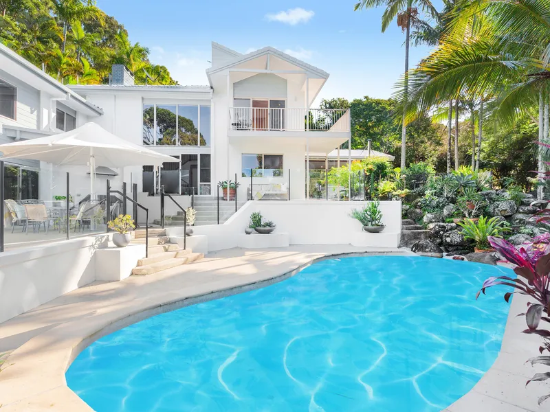 Secluded 2 acre Buderim residence with income generating two-bedroom unit