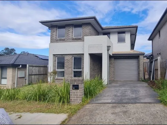 Near New Double storey 4 Bedroom house plus study or 5th room for sale in the heart of Riverstone, please make the enquiry for the price.