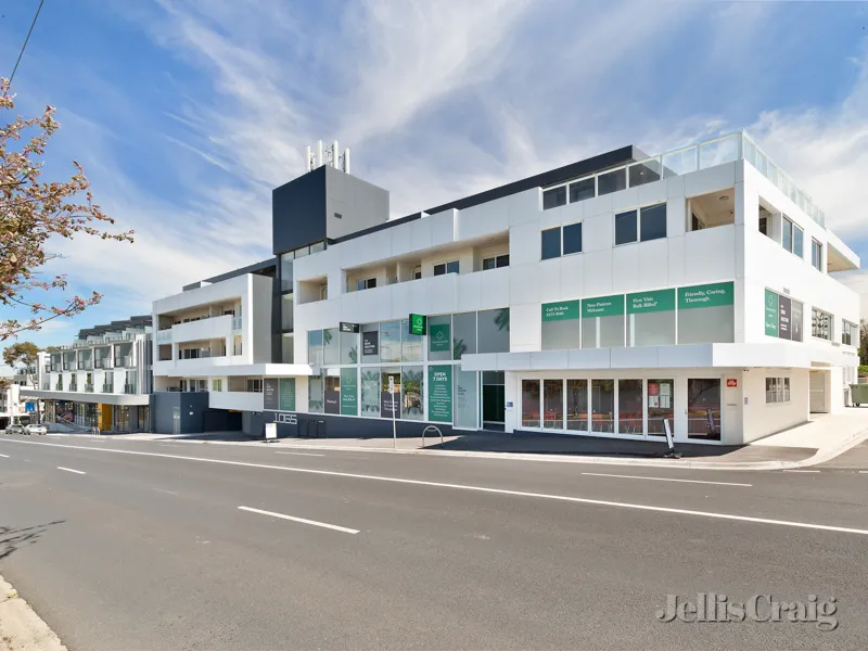 Luxury 2 bedroom apartment in central Ivanhoe location, next to Darebin Station