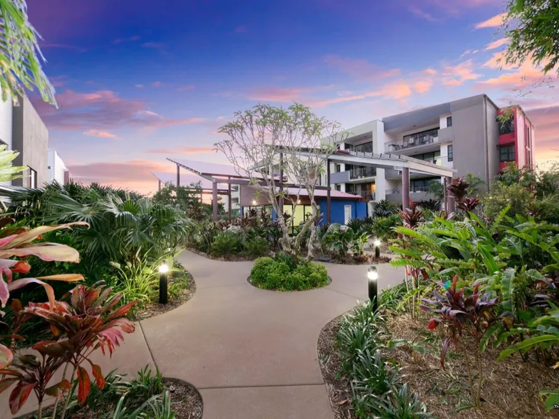 LOCATION ! LOCATION !