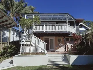 Family home in unique Warriewood wetlands setting
