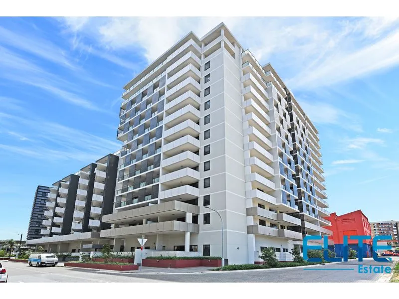 2 Bedroom plus study Apartment in a Cozy and convenient location for Sale. Please contact Frank on 0466 488 888 for inspection.