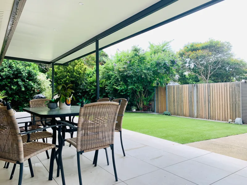 Fantastic Corner Block, Dual street access, Large front yard and a great undercover outdoor entertaining area.