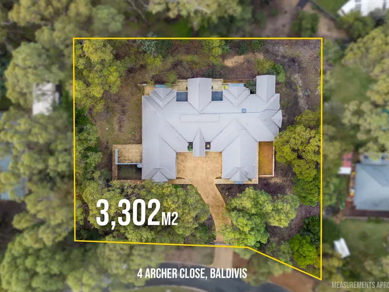 SIMPLY AMAZING HOME - IDEAL FOR MULTIGENERATIONAL OR DISABLED LIVING