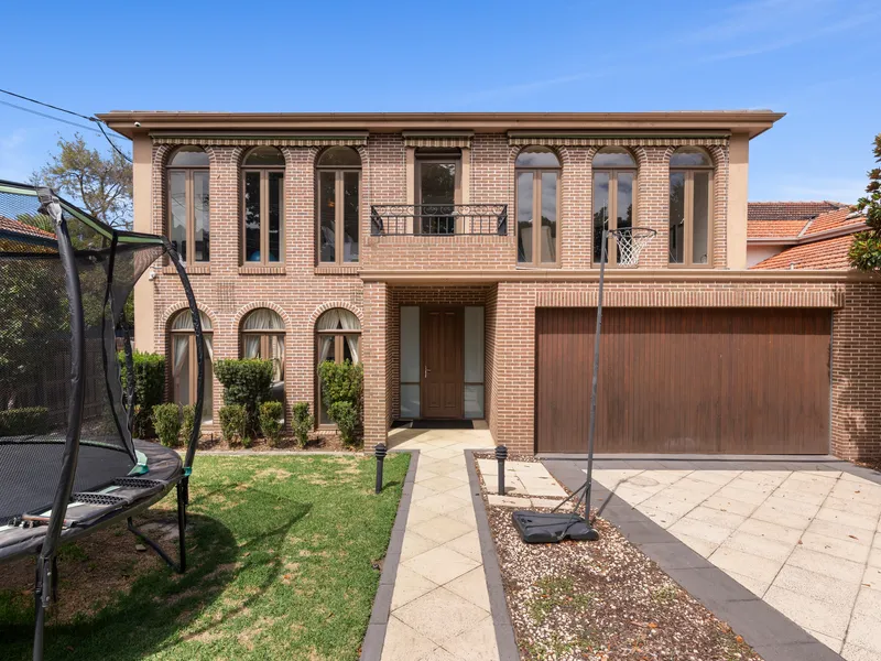 Refined Luxury Living, Unbeatable Poolside Luxury