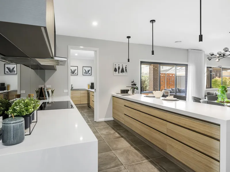 Luxurious Family Living Awaits in Meridian Estate!