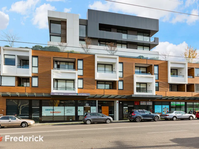 Fully Furnished One Bedroom Apartment In the Centre of Hawthorn East