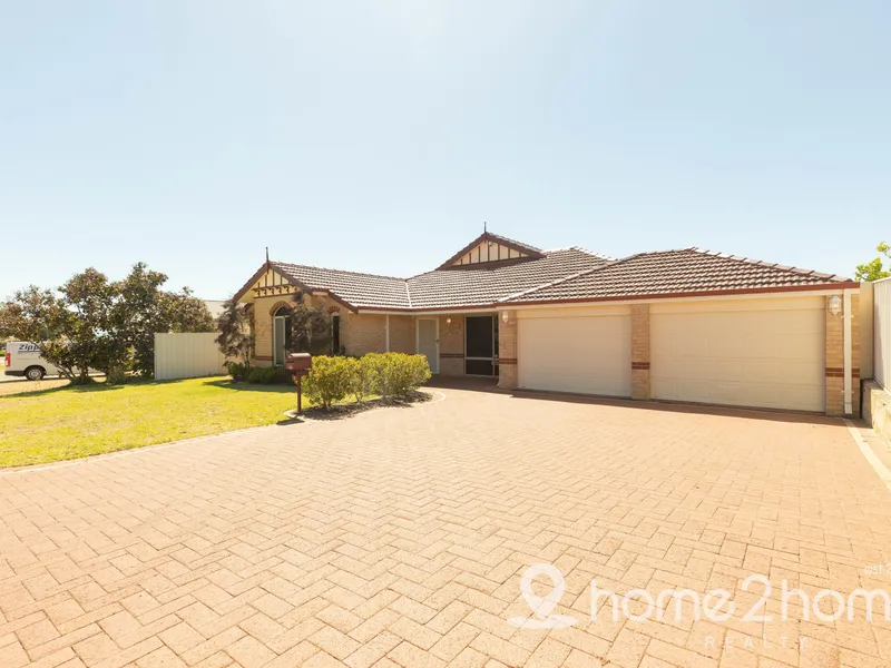 HUGE FAMILY HOME!!!