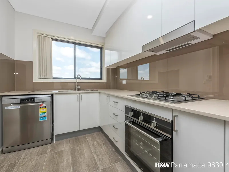 BRAND NEW 2 BEDROOM MODERN UNIT LOCATED ON LEVEL 3 WHEELCHAIR ACCESSIBLE!