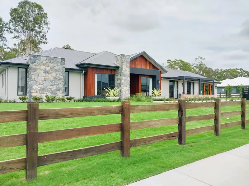 Display Quality Home on a 3000m2 Registered Allotment