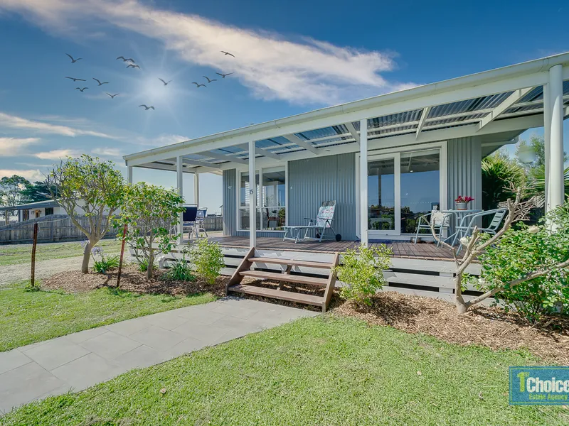 90M TO GRANTVILLE FORESHORE - UNOBSTRUCTIVE WATER VIEWS!
