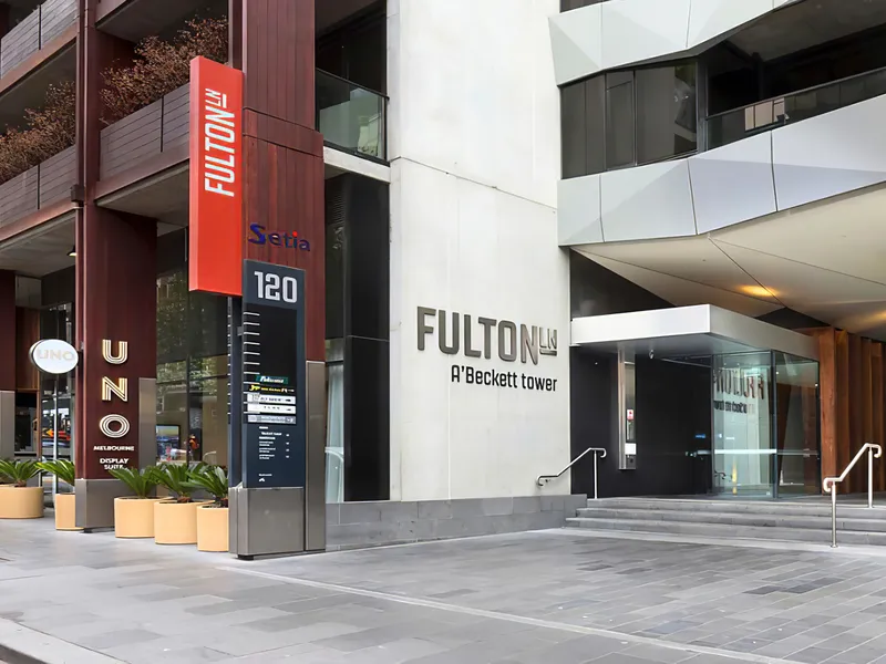 FULTON LANE – luxury - EXCEPTIONAL SHARE apartment - Furnished & Spacious – requires neat & clean Renters NOW!