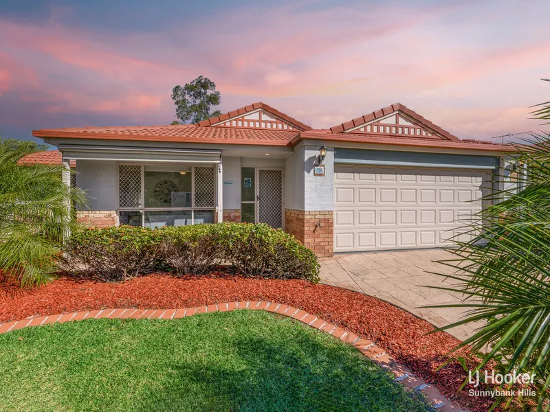 Renovated Contemporary Home on Parklands Doorstep