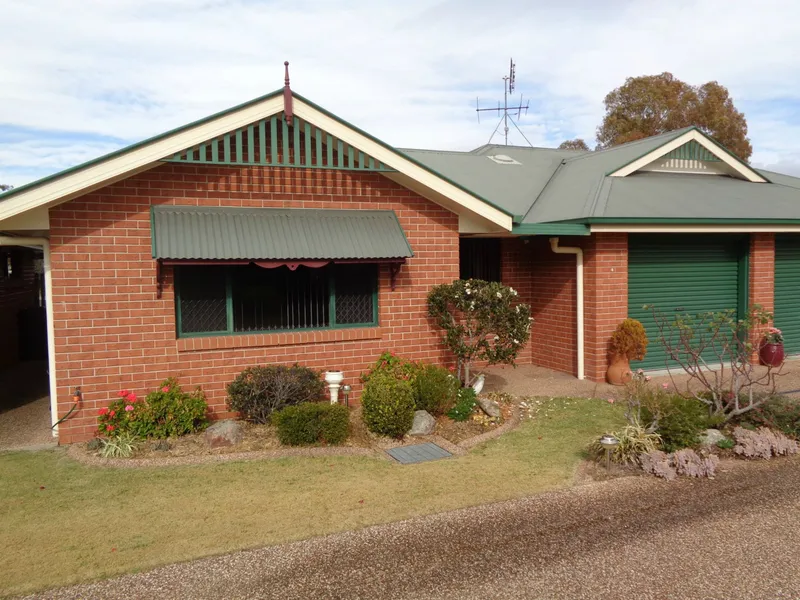 Sought After Over 55's Complex