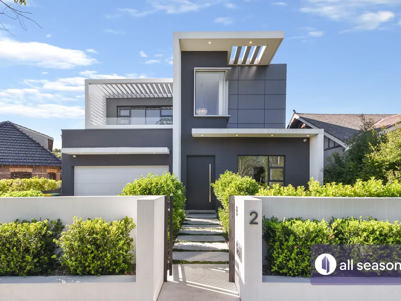 Luxury 5 Bedrooms with Design and Style for Rent !!