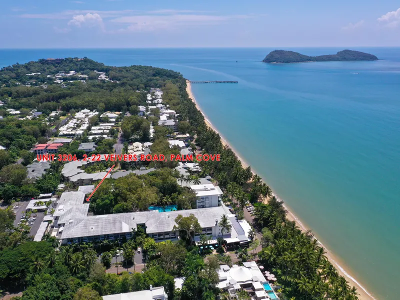 INVESTOR LIQUIDATES - PALM COVE BEACHFRONT PROPERTY!