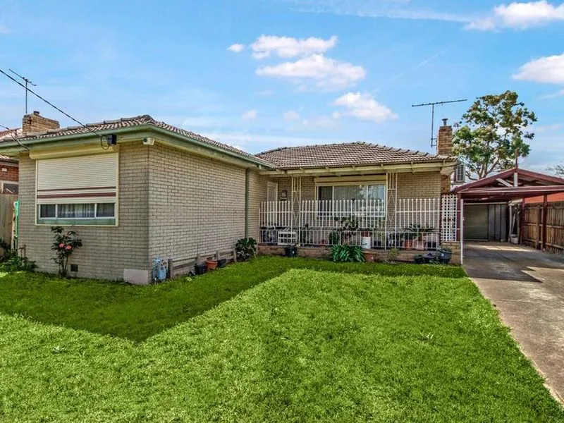 Generous 3 Bedroom Home - Freshly Painted!