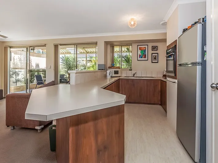 PEACE & QUIET IN THE HEART OF MANDURAH.