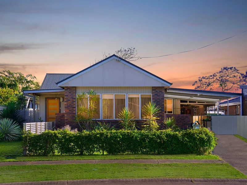 HOUSE, STUDIO & AMAZING ENTERTAINING AREA