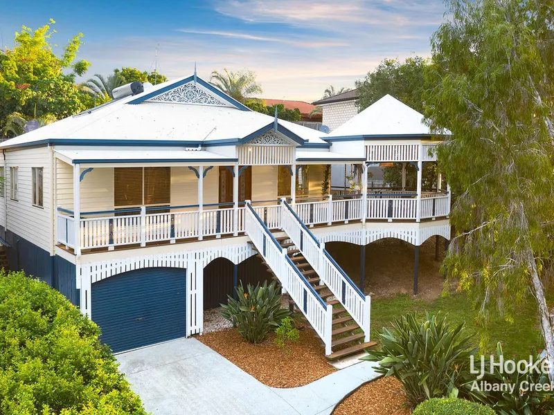 DESIRABLE QUEENSLANDER CHARM OPPOSITE PARK