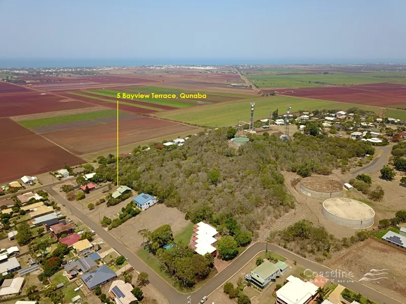 SUPERB VIEWS FROM THE NORTH SIDE OF THE HILL