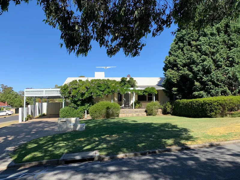 Quality Family Home opposite Wireless Hill - Available NOW