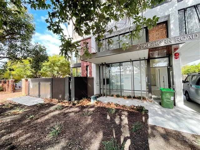 STUNNING STYLISH APARTMENT