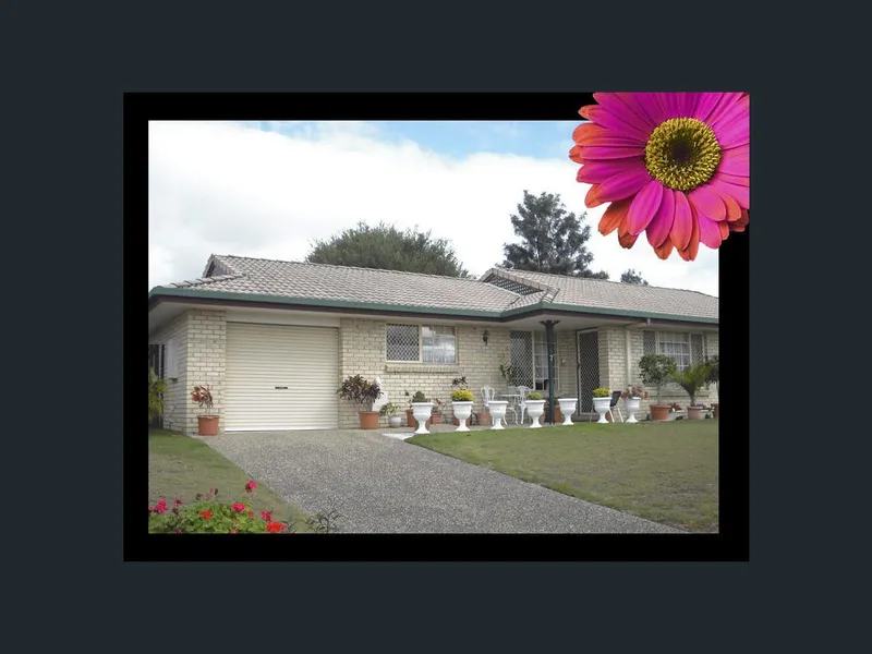 2 BEDROOM UNIT IN SECURE COMPLEX