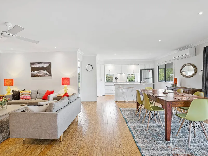 Three bedroom freestanding duplex