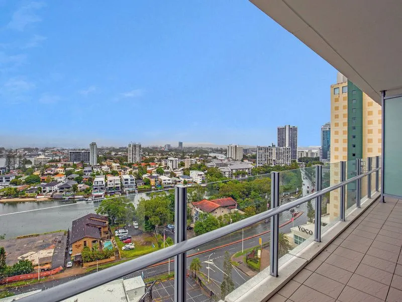 GREAT INVESTMENT IN THE HEART OF SURFERS PARADISE OR MOVE IN