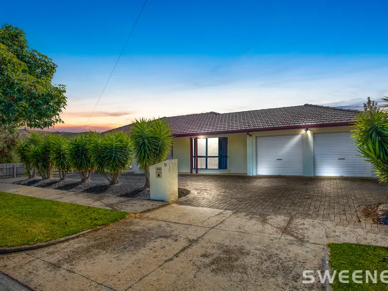 Exquisite Family Home in Altona Green