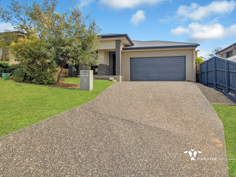 Stunning Family Home in Augustine Heights!