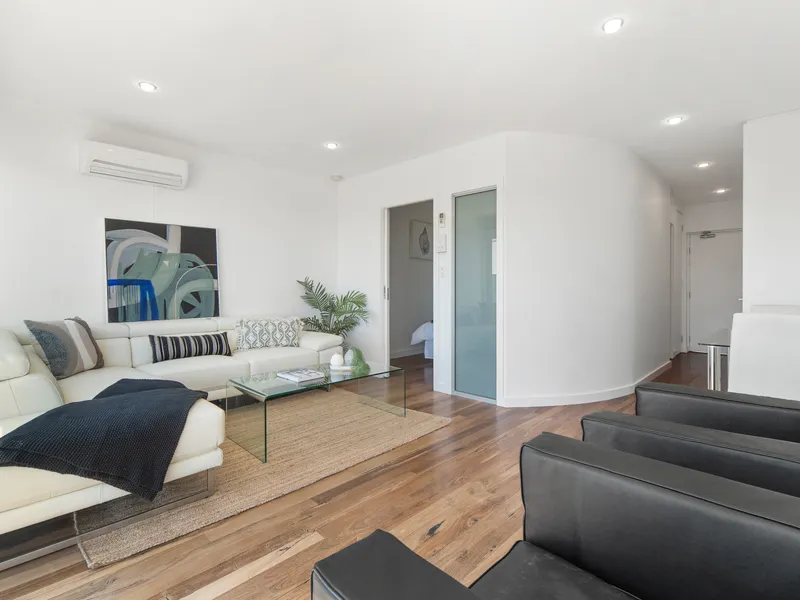 Live The Beachside Dream