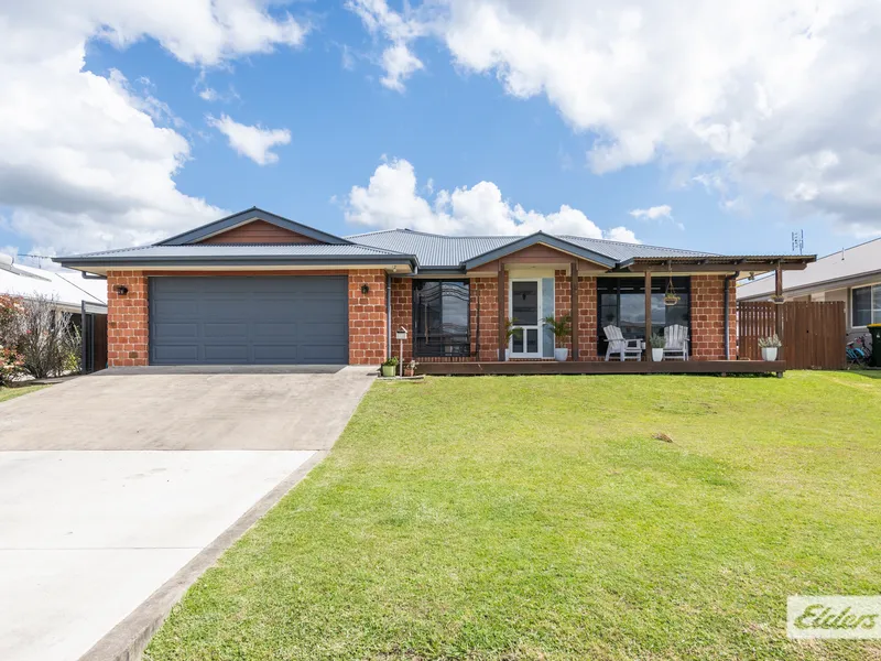 MODERN 6 BEDROOM HOME