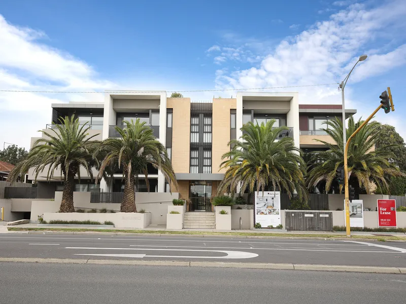 Premium Ground Floor Apartment - 